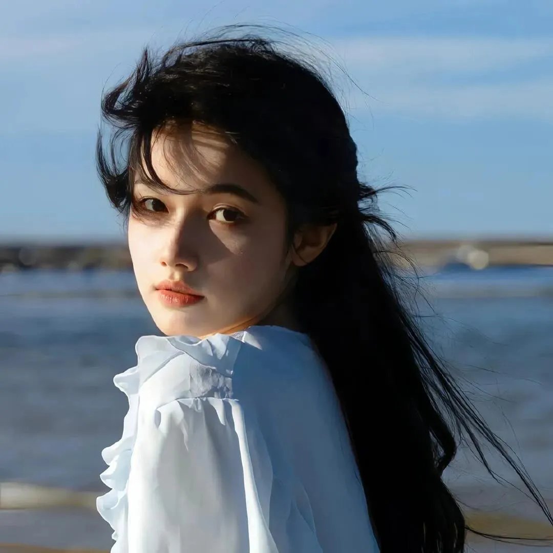 珠玉在侧 海报